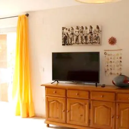 With 2 Bedrooms In Denia, With Wonderful Mountain View, Pool Access... Apartment